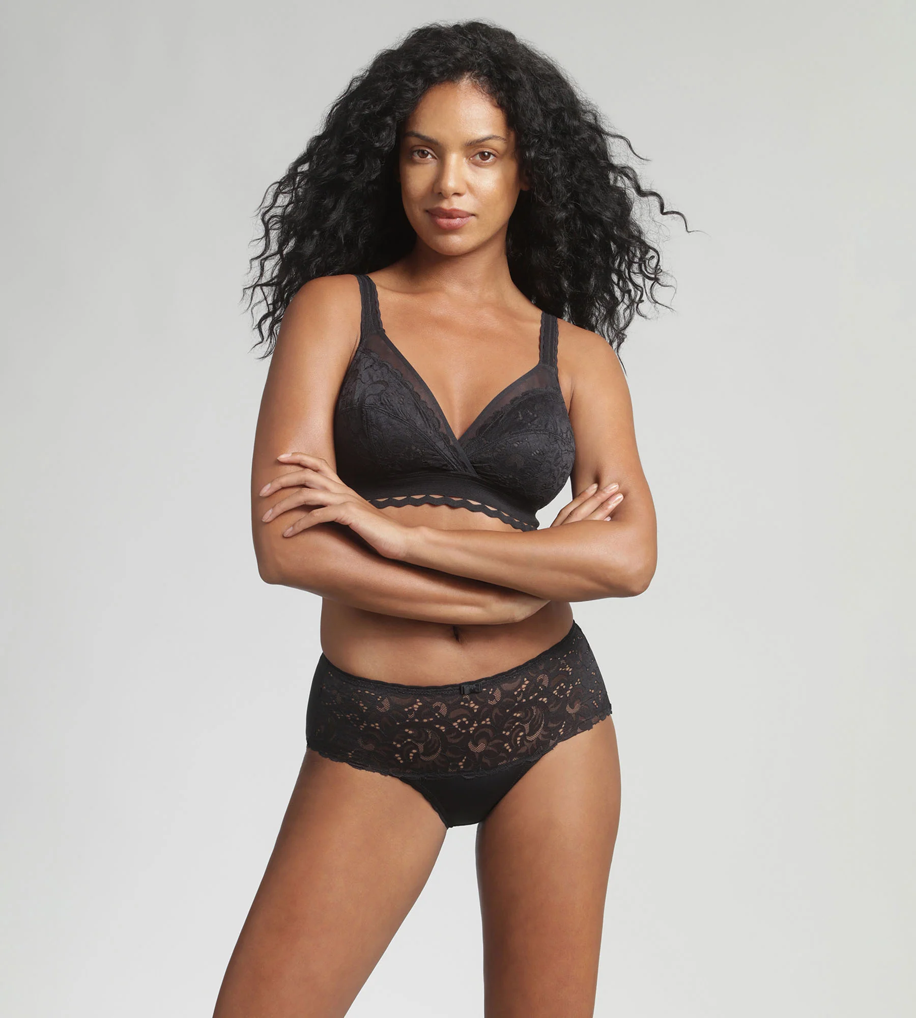 Reggiseno senza ferretto nero Criss Cross Femminile Riciclato - Image 3